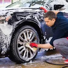 How long does it take to wash a car by hand